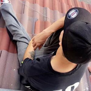 Meet your Posher, Tiny